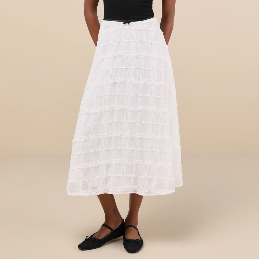 Expert Sweetness White Textured A-Line Midi Skirt NWT XS